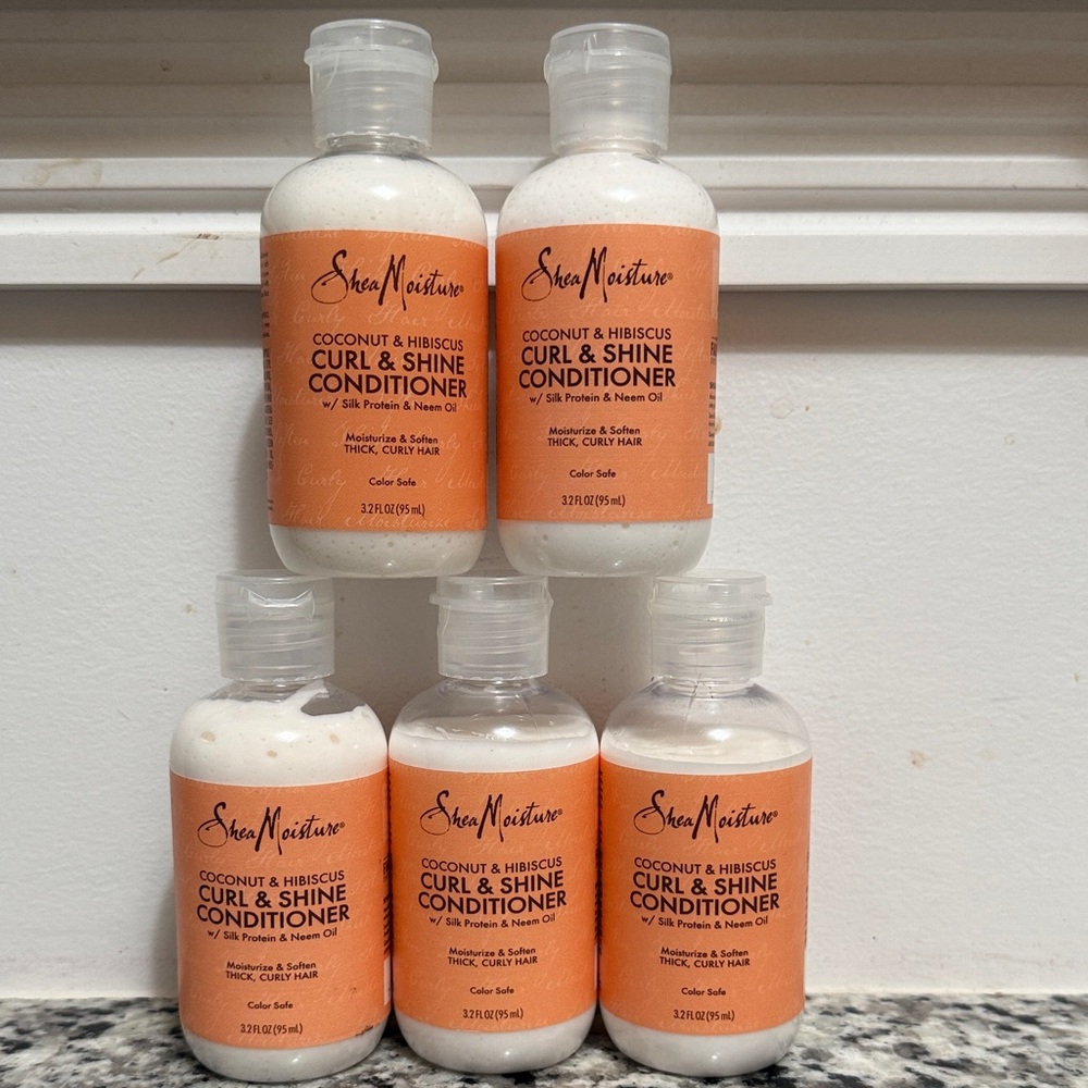 (5) Shea Moisture Coconut & Hibiscus Curl & Shine Conditioner